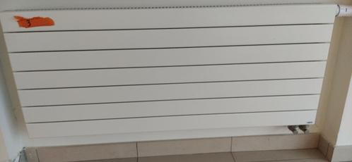 25 verschillende radiators wand staand €25-75 verti/horiz, Doe-het-zelf en Bouw, Verwarming en Radiatoren, Zo goed als nieuw, Radiator