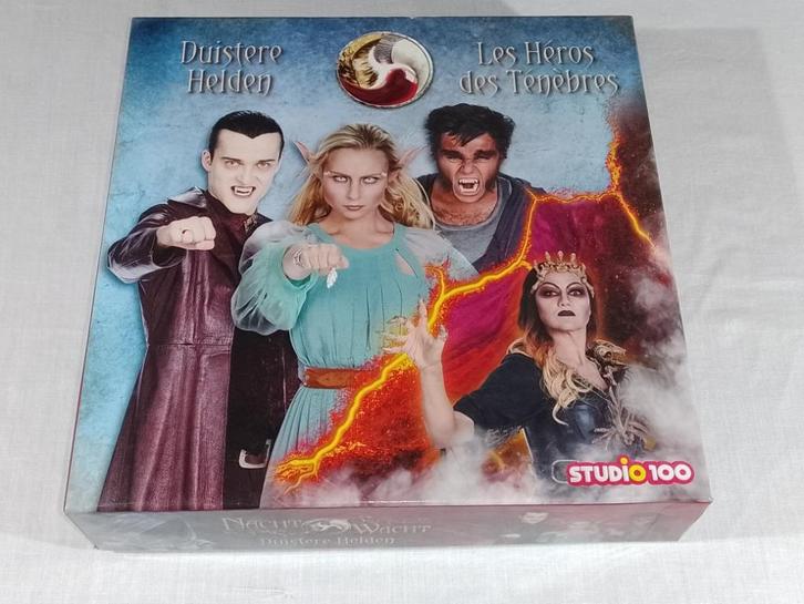 Nachtwacht - Duistere Helden - Studio 100, Hobby en Vrije tijd, Gezelschapsspellen | Bordspellen, Gebruikt, Een of twee spelers