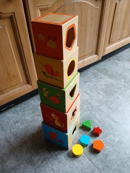 Blokkentoren met vormen, Kinderen en Baby's, Speelgoed | Houten speelgoed, Zo goed als nieuw, Overige typen, Ophalen