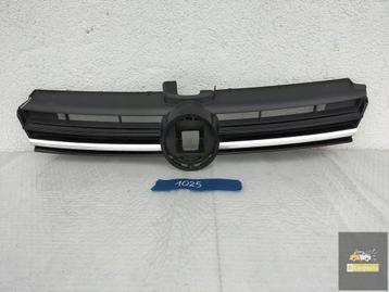 VW GOLF VII HEFGRILLE ONDER RADAR beschikbaar voor biedingen