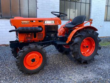 Petit tracteur Kubota B7001 - 4x4 - 16 CV - MICROTRACTORS.CO disponible aux enchères