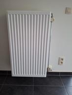 Radiator met regelkraan (reeds gedemonteerd), Ophalen, Zo goed als nieuw, Radiator