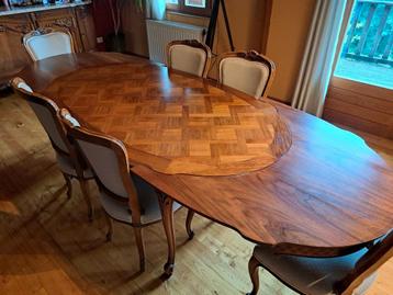 Tafel en zes stoelen JP ehalt uitschuifbaar beschikbaar voor biedingen