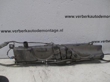 RUITENSPROEIERRESERVOIR Opel Omega B Caravan (21 / 22 / 23) beschikbaar voor biedingen