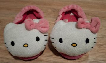 Pantoffels hello kitty maatje 26/27 beschikbaar voor biedingen
