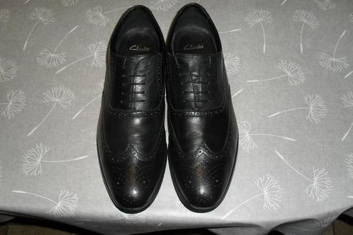 Chaussures Clarks noires pour hommes, Vêtements | Hommes, Chaussures, Comme neuf, Chaussures à lacets, Noir, Enlèvement