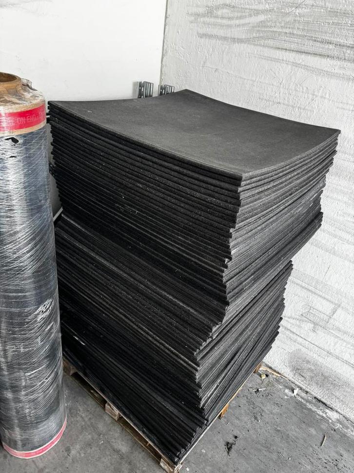 Rubberen Vloertegels 1mx1mx2cm (meer beschikbaar!), Sport en Fitness, Fitnessmaterialen, Gebruikt, Ophalen