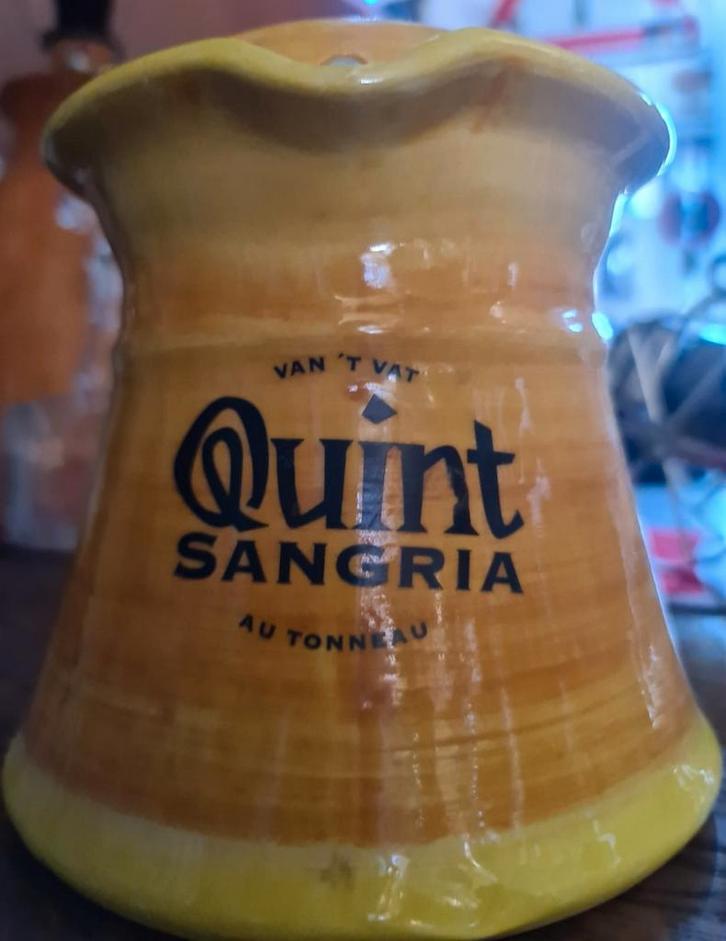 Quint Sangria grote stenen kan, Verzamelen, Merken en Reclamevoorwerpen, Zo goed als nieuw, Ophalen of Verzenden