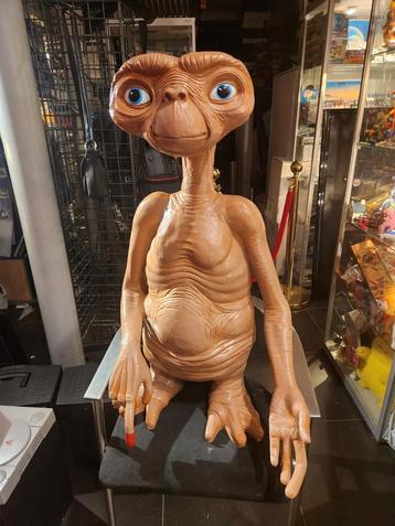  91CM grote E.T. lifesize figuur. Zgan. 