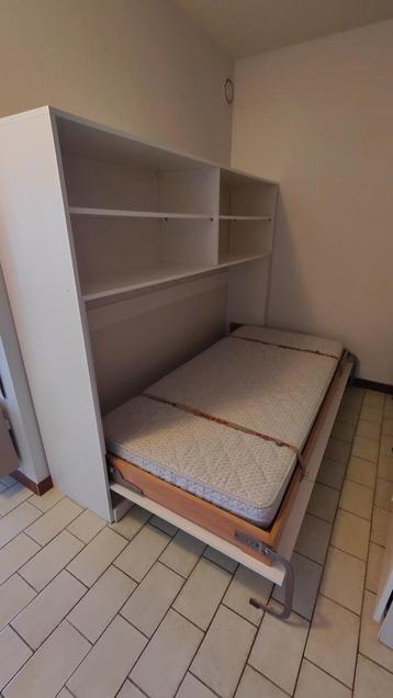 Horizontaal kastbed 1-persoons beschikbaar voor biedingen