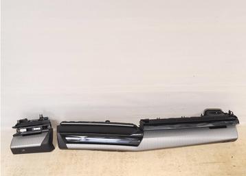 Decoratieve Console Lijst BMW 5 G60 G61 Aluminium Rhombicle  beschikbaar voor biedingen
