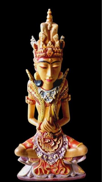 houten sculptuur "Bali".