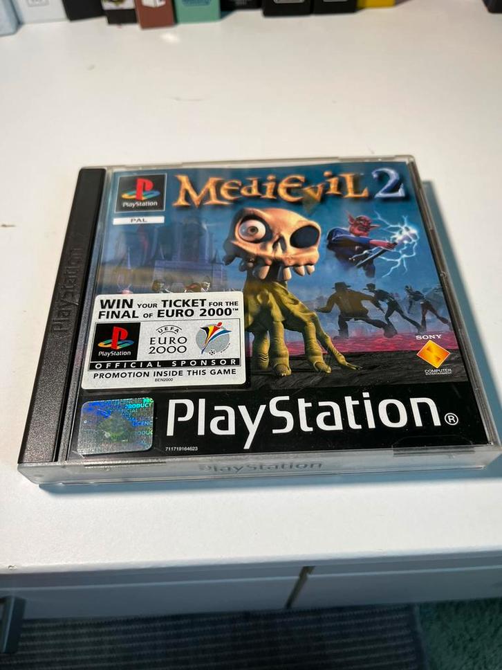 MediEvil 2 (PS1) | Compleet met Handleiding, Games en Spelcomputers, Games | Sony PlayStation 1, Zo goed als nieuw, Ophalen of Verzenden