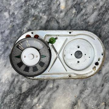 VW Bay Bus Snelheidsmeter Brandstofmeter 67-68 cluster beschikbaar voor biedingen