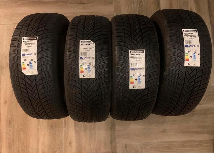 Bridgestone Blizzak LM005 245/45 R20 103V XL, Auto-onderdelen, Banden en Velgen, Band(en), Winterbanden, 20 inch, 245 mm, Nieuw