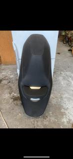 Siège Yamaha X Max, nouveau modèle IRON MAX, Vélos & Vélomoteurs, Comme neuf, Enlèvement ou Envoi, Yamaha, Selle