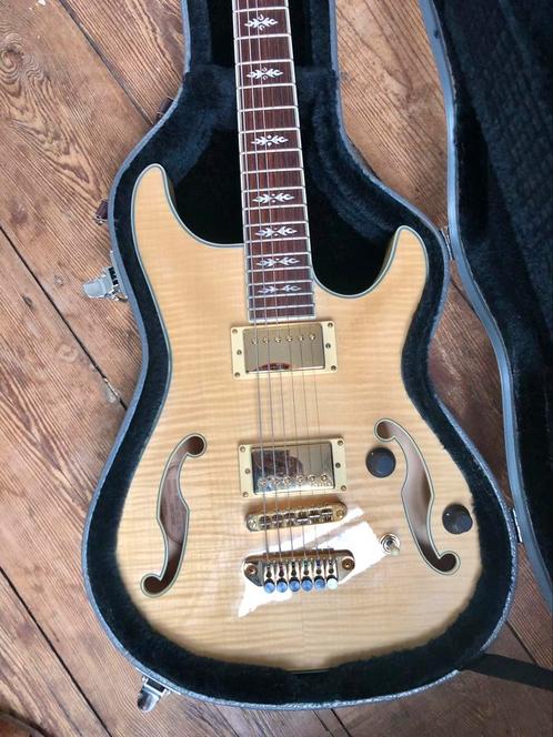 Ibanez Awd-102-nt Artcore Custom Natural corps semi-creux, Musique & Instruments, Instruments à corde | Guitares | Électriques