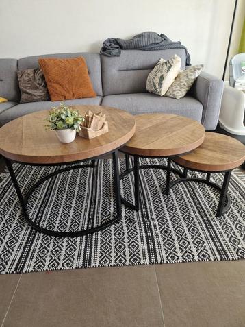 set van 3 salontafeltjes te koop beschikbaar voor biedingen
