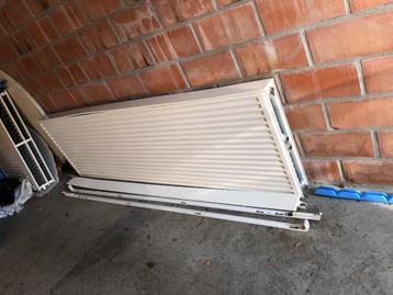 Radiator merk Henrad beschikbaar voor biedingen