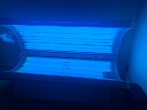 Zonnebank met gezichtsbruiner, Elektronische apparatuur, Zonnebanken en Gezichtsbruiners, Zo goed als nieuw, Gezichtsbruiner, Ophalen