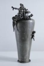 Tinnen Vaas met nimf en cherubijnen, Antiek en Kunst, Antiek | Vazen, Ophalen of Verzenden