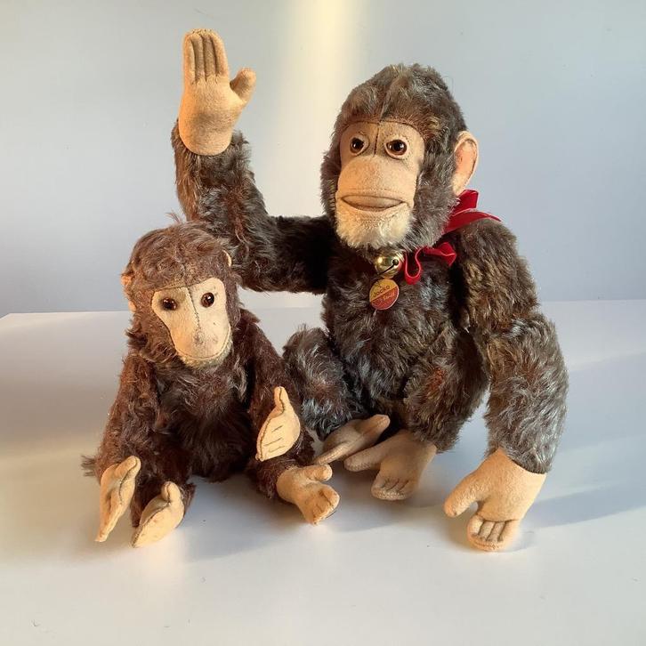 Steiff Jocko aapje met schildje, Verzamelen, Beren en Cherished Teddies, Zo goed als nieuw, Stoffen beer, Steiff, Ophalen