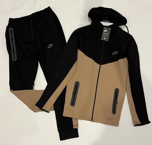 Training Nike tech {haute qualité}, Vêtements | Hommes, Vêtements de sport, Neuf