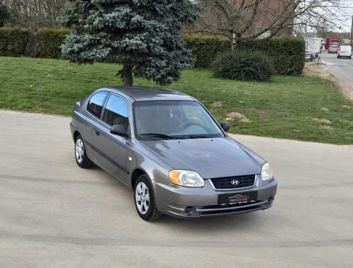 Hyundai Accent 1.4i Benzine Automaat ** 88.000 km **, Auto's, Hyundai, Bedrijf, Te koop, Accent, ABS, Airbags, Boordcomputer, Centrale vergrendeling
