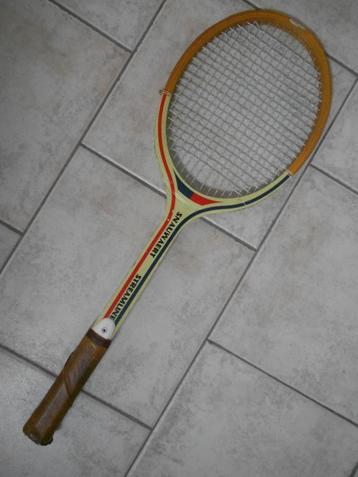 retro tennis snauwaert streamline beschikbaar voor biedingen