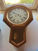 Wand klok romeinse cijfers., Antiek en Kunst, Ophalen