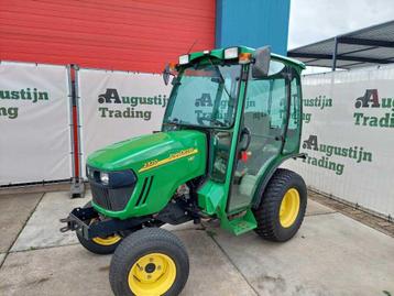 John Deere 2320 compacttrekker beschikbaar voor biedingen