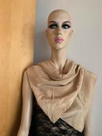 Vintage foulard Louis Féraud soie beige Neuf., Vêtements | Femmes, Neuf