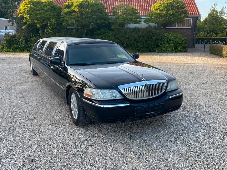 Lincoln town car limousine, Auto's, Lincoln, Particulier, Town Car, Benzine, Euro 4, Overige carrosserie, Leder, Ophalen