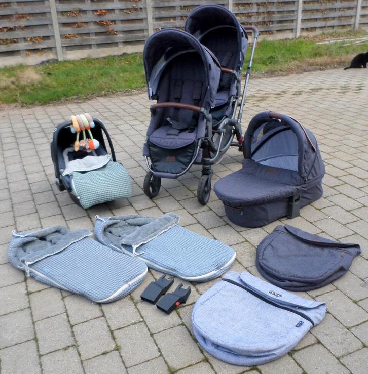Duo buggy v/h merk Abc Zoom Design., Enfants & Bébés, Buggys, Comme neuf, Modèle duo, Dossier réglable, Couverture pieds, Ombrelle
