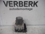 ABS POMP Opel Tigra Twin Top (bosch0265234093), Opel, Gebruikt