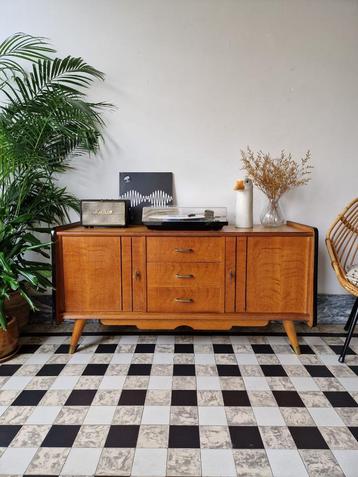 Vintage sixties dressoir | platenspeler meubel | kast retro beschikbaar voor biedingen