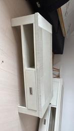 Gratis, salon tafel en tv kastje, Ophalen