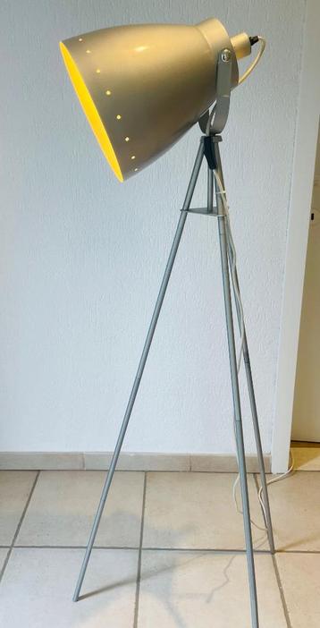 Design vloerlamp 