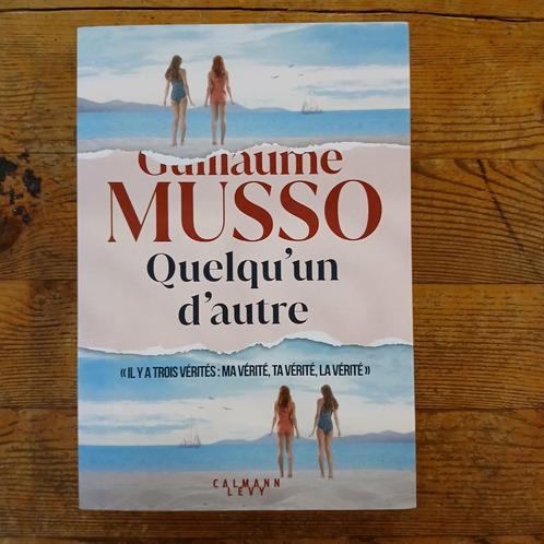 Guillaume Musso - Quelqu'un d'autre - Livre Broché (03/2024), Livres, Romans, Neuf, Enlèvement