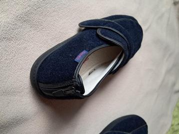 verband/medische pantoffels Pulman beschikbaar voor biedingen