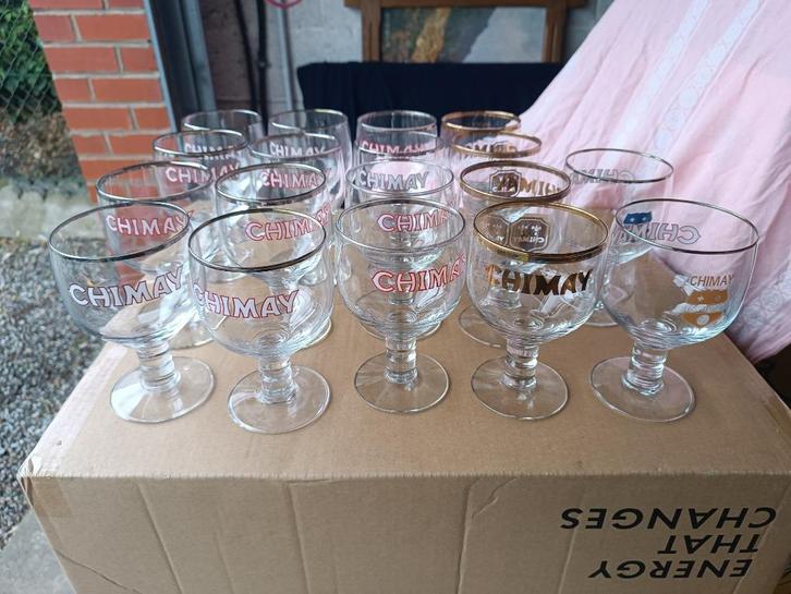A vendre 18 verres chimay, Verzamelen, Glas en Drinkglazen, Gebruikt, Bierglas, Ophalen