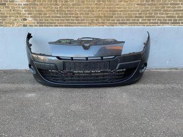 voorbumper renault megane III 2008 - 2012 mistlamp sproeier beschikbaar voor biedingen