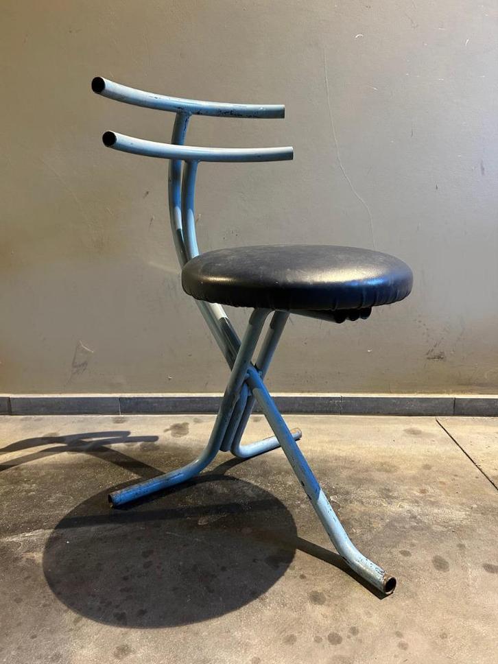 6 vintage stoelen met een uniek design, Huis en Inrichting, Stoelen, Gebruikt, Vijf, Zes of meer stoelen, Leer, Metaal, Blauw