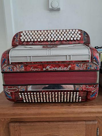 Marque Super Mondial  . do2, Musique & Instruments, Accordéons, Enlèvement, Utilisé