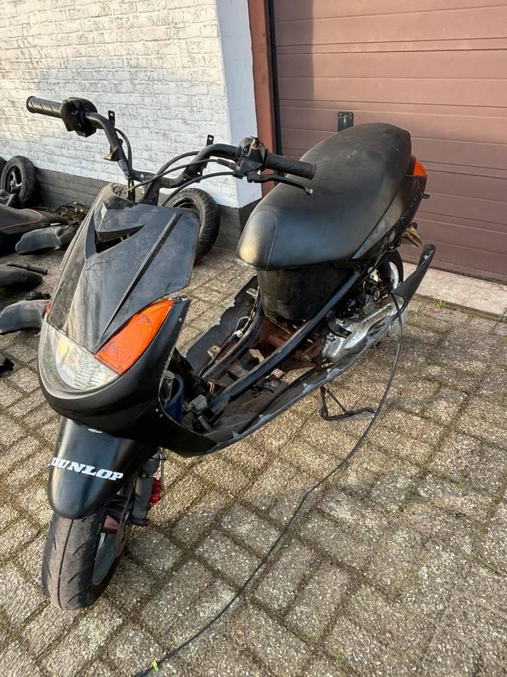 Peugeot Vivacity 70cc malossi, Vélos & Vélomoteurs, Scooters | Peugeot, Comme neuf, Vivacity, Classe A (25 km/h), Deux-temps, Enlèvement