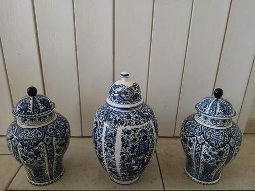 vase et couvercle bleus de Delft | Boch Delfia vintage, Antiquités & Art, Antiquités | Céramique & Poterie, Enlèvement ou Envoi