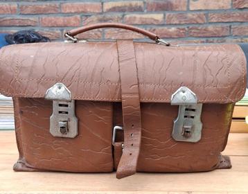 Boekentas vintage beschikbaar voor biedingen