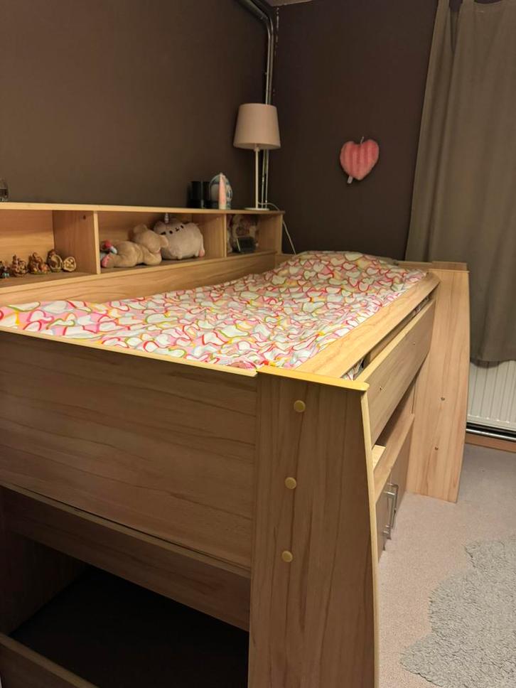 Halfhoogslaper met inklapbaar bureau en ingebouwde laden, Huis en Inrichting, Slaapkamer | Stapelbedden en Hoogslapers, Zo goed als nieuw