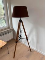 Nieuwe staanlamp met bruine kap, Huis en Inrichting, Ophalen, Nieuw, Hout, 150 tot 200 cm