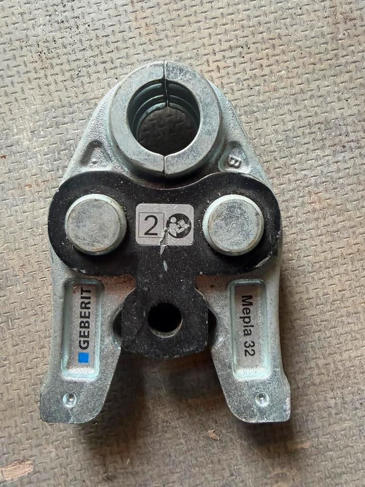 Mâchoire de sertissage Geberit Mepla Ø32, Bricolage & Construction, Outillage | Pièces de machine & Accessoires, Comme neuf, Enlèvement
